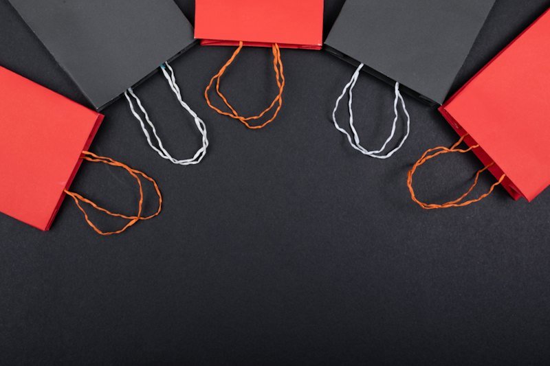 Shopping bags for an online store